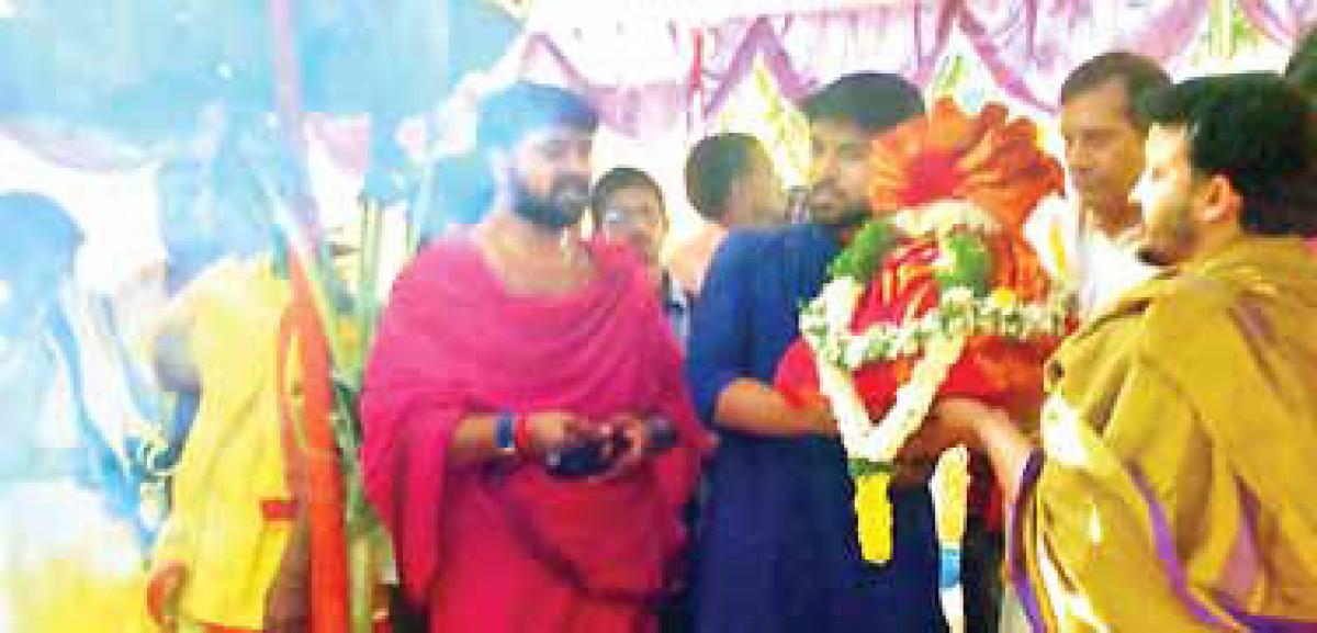 Ram Charan performs Chandi Homam at Domakonda